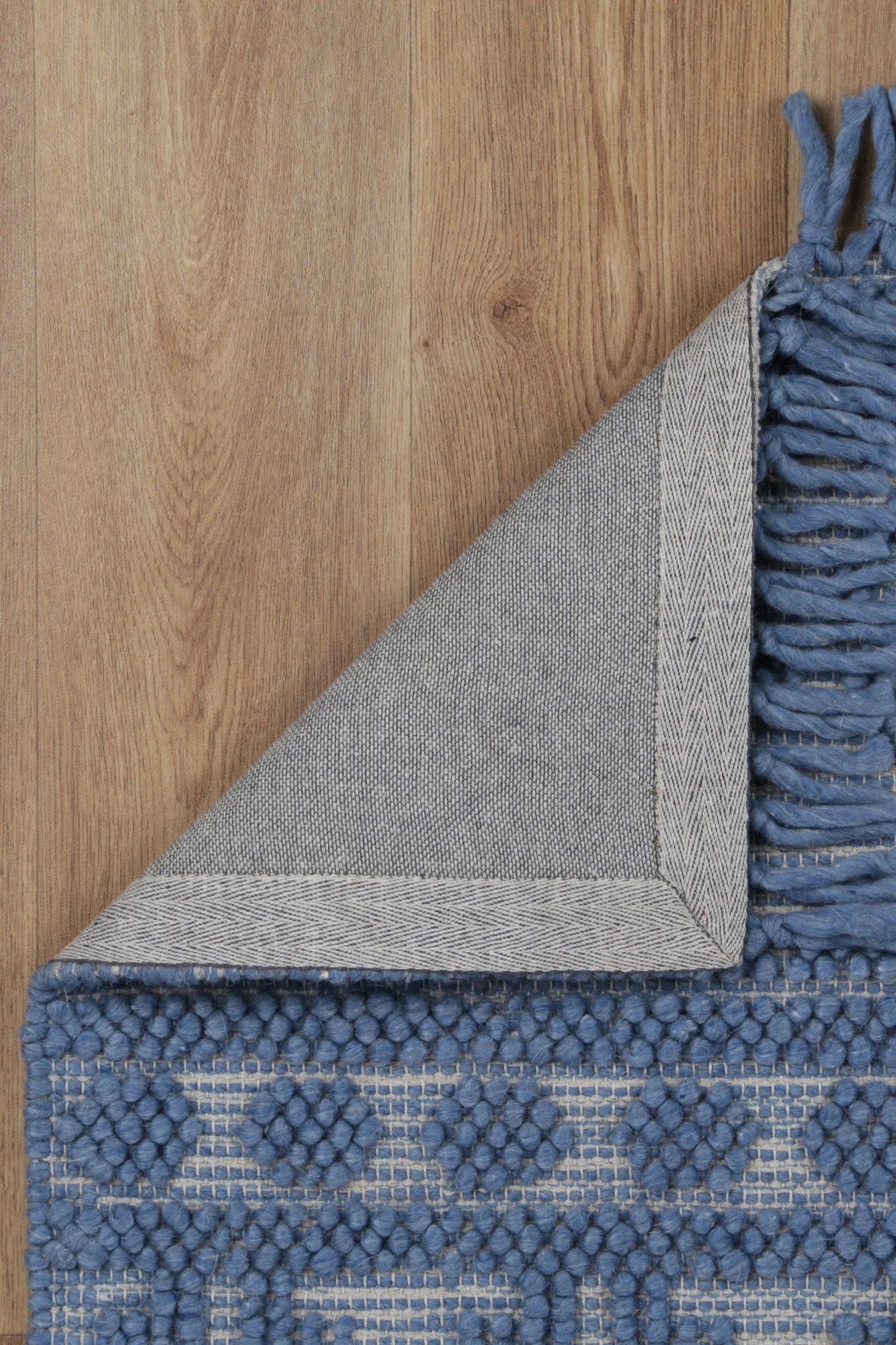 Vexa Modern Blue Wool Rug