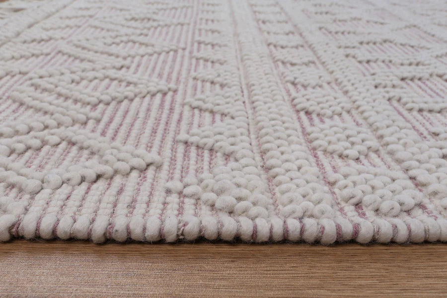 Luzo Ivory Pink Wool Rug