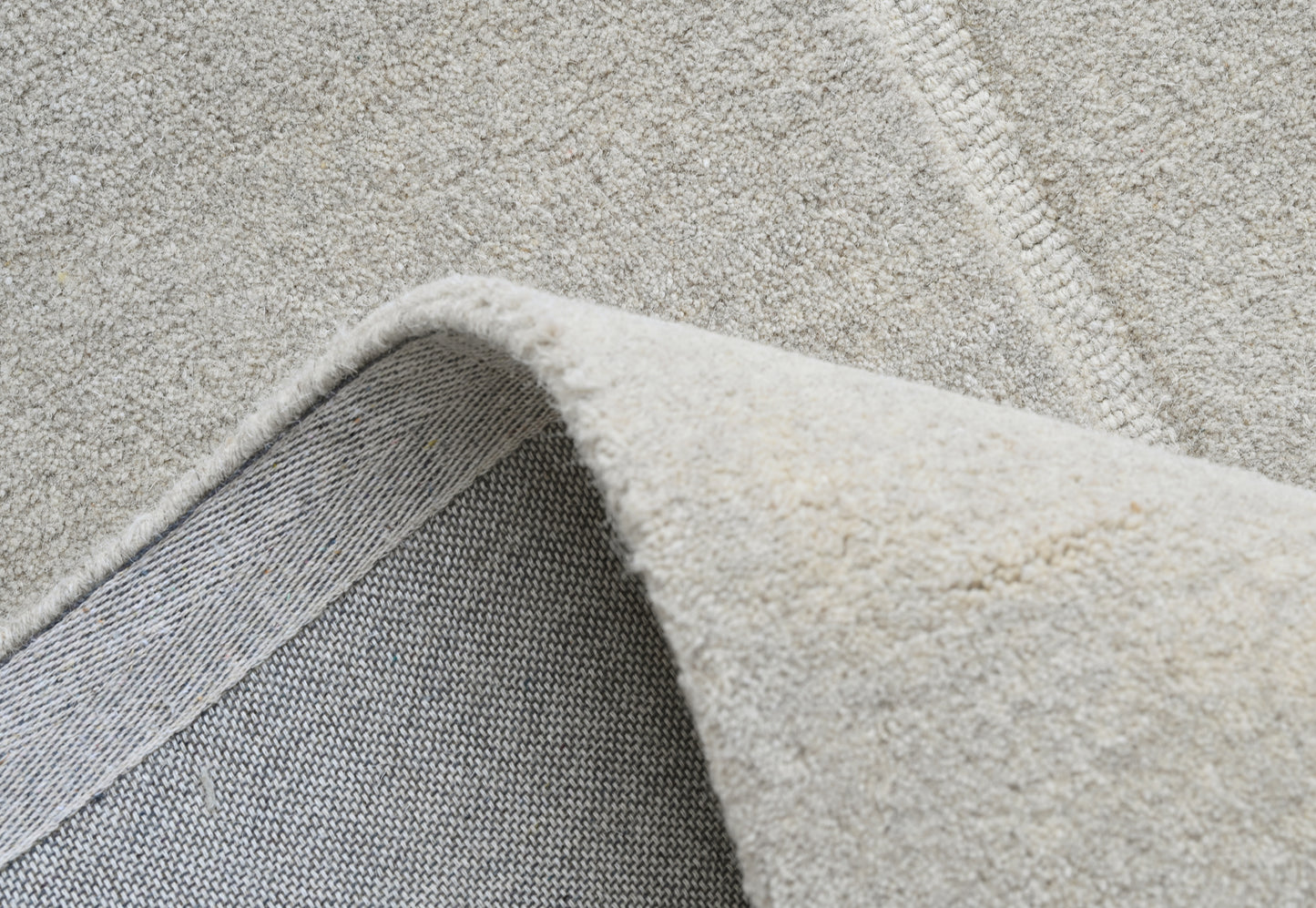 Mehari Grey & Silver Wool Rug