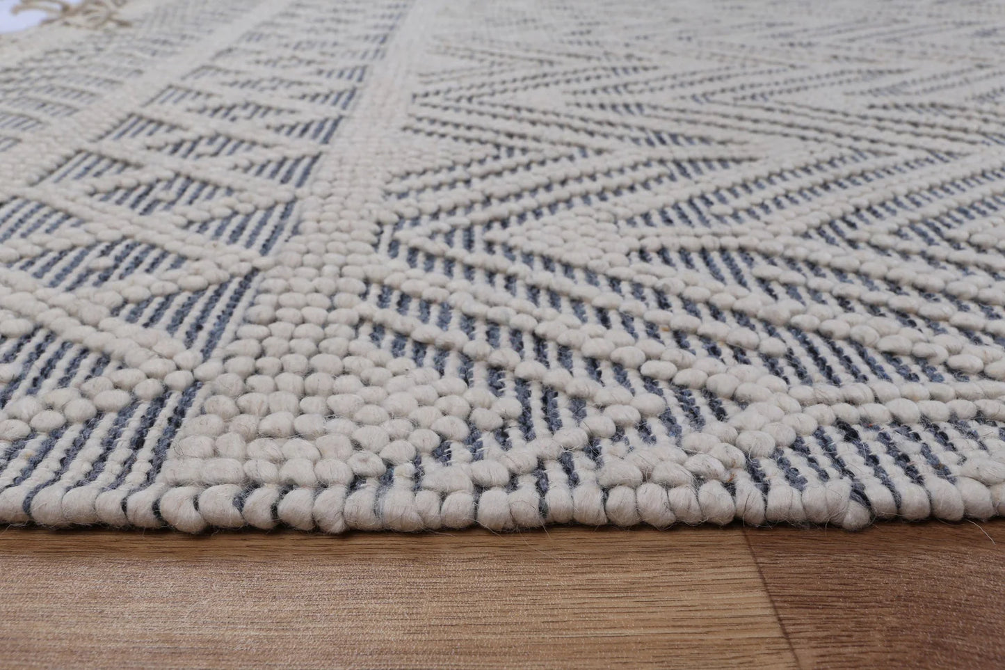 Vexa Ivory Grey Wool Rug