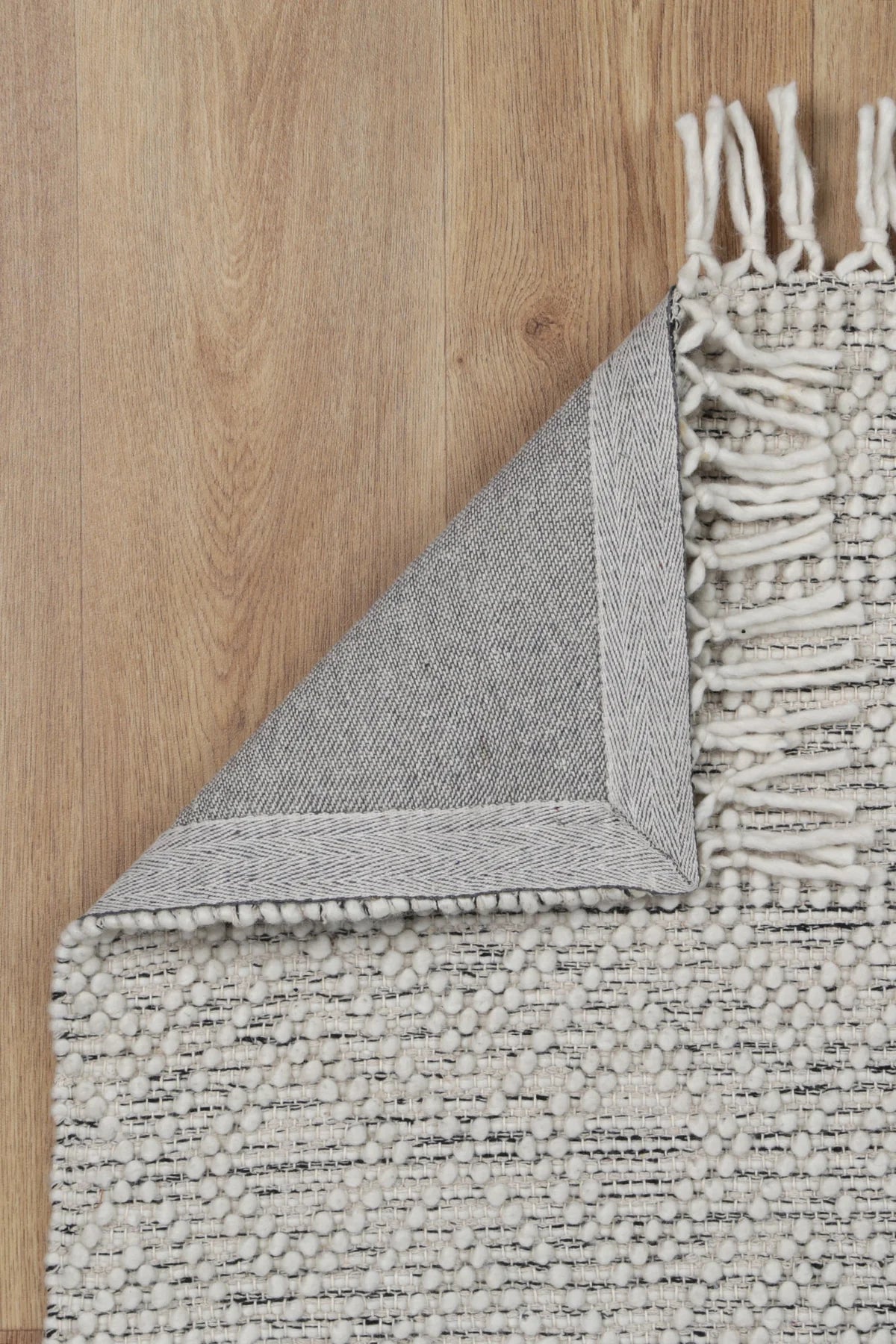 Lior Ivory Black Wool Rug