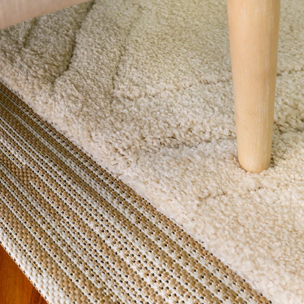 Elio Modern Beige Rug