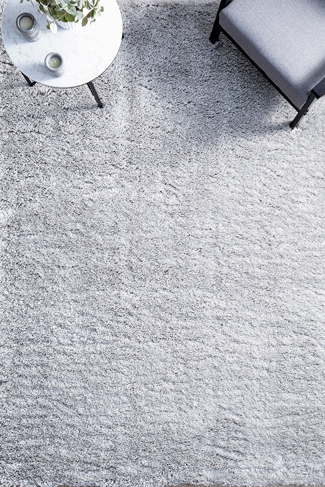 Serelle Silver Rug