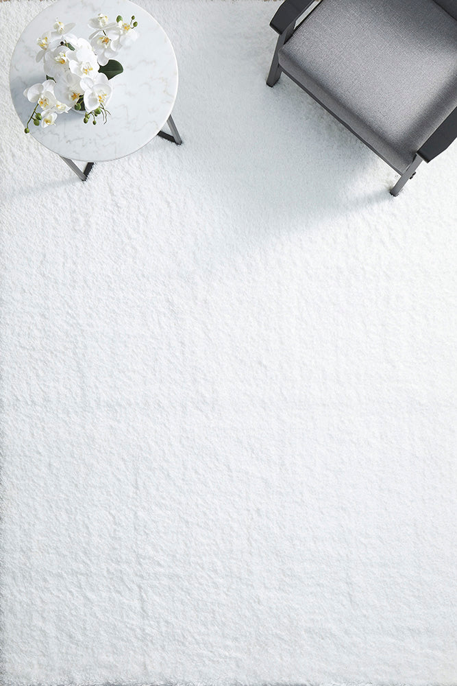 Serelle White Rug