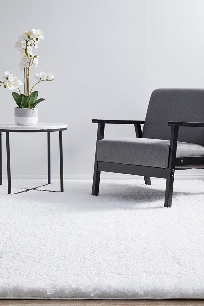Serelle White Rug