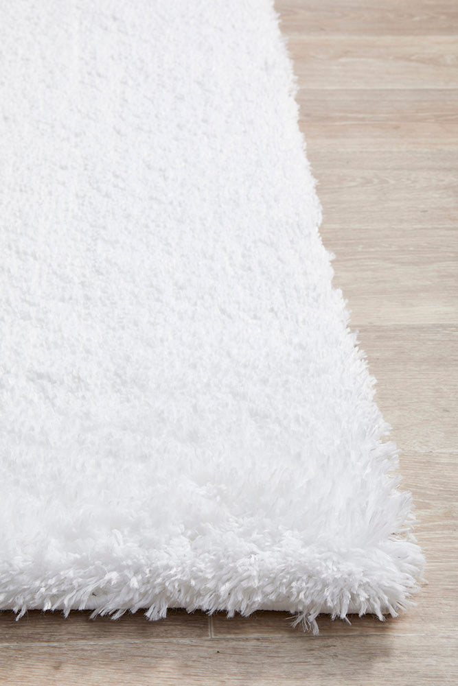Serelle White Rug
