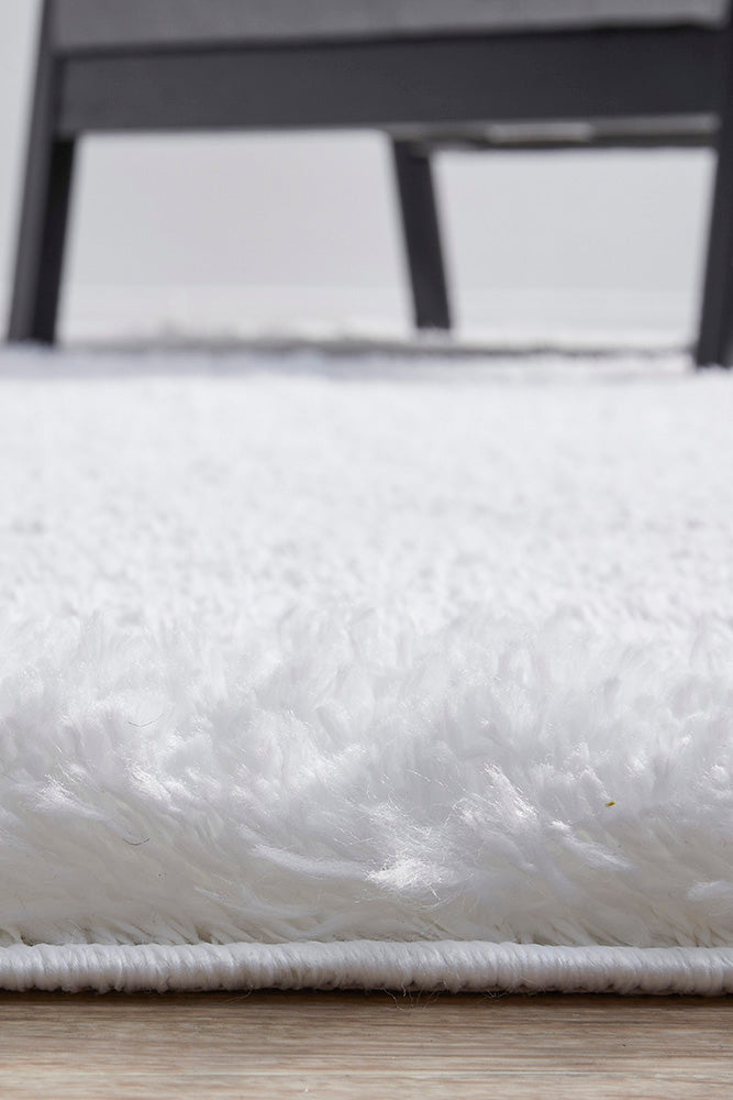 Serelle White Rug