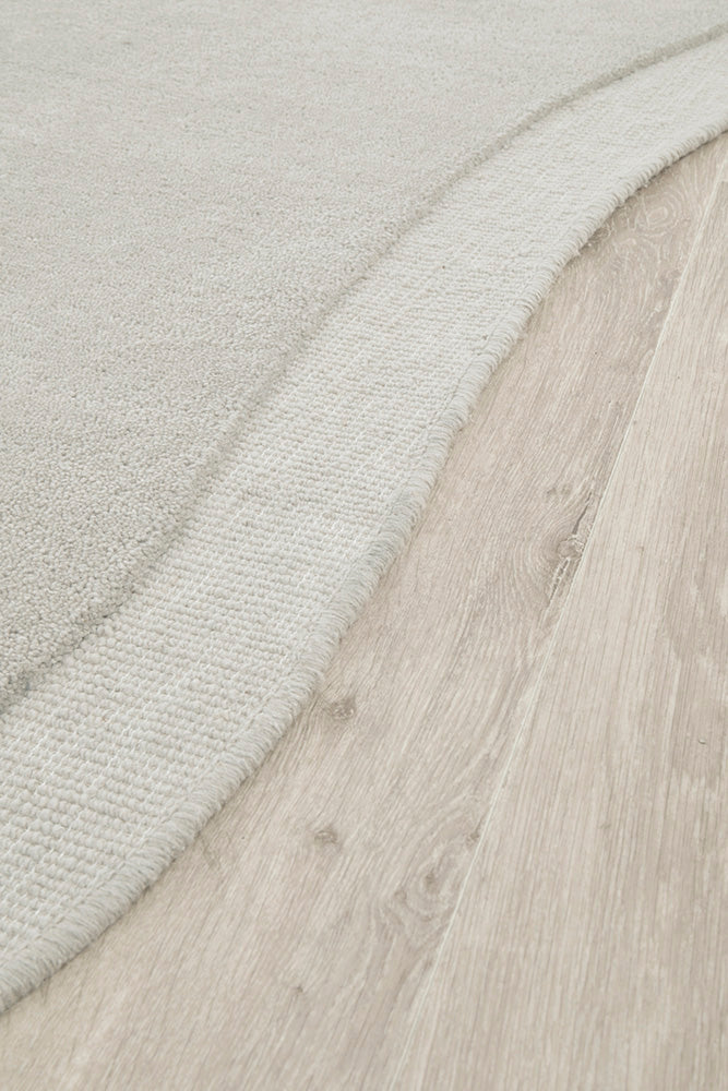 Thalia Tusk Silver Wool Rug