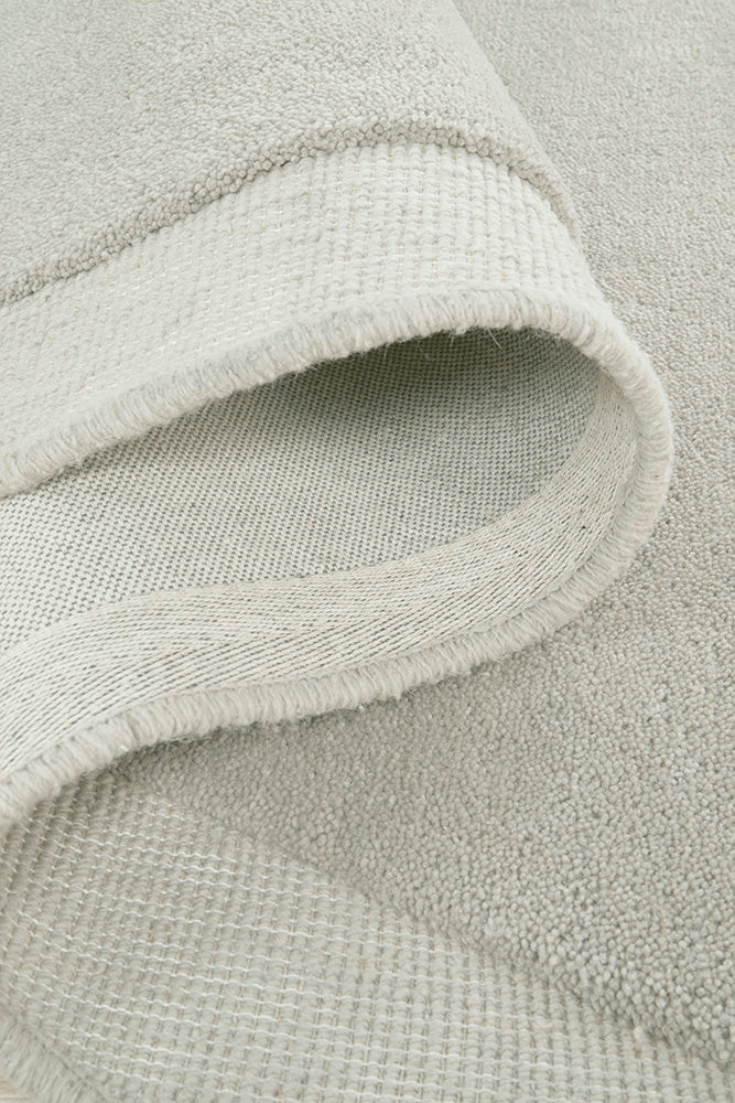 Thalia Tusk Silver Wool Rug