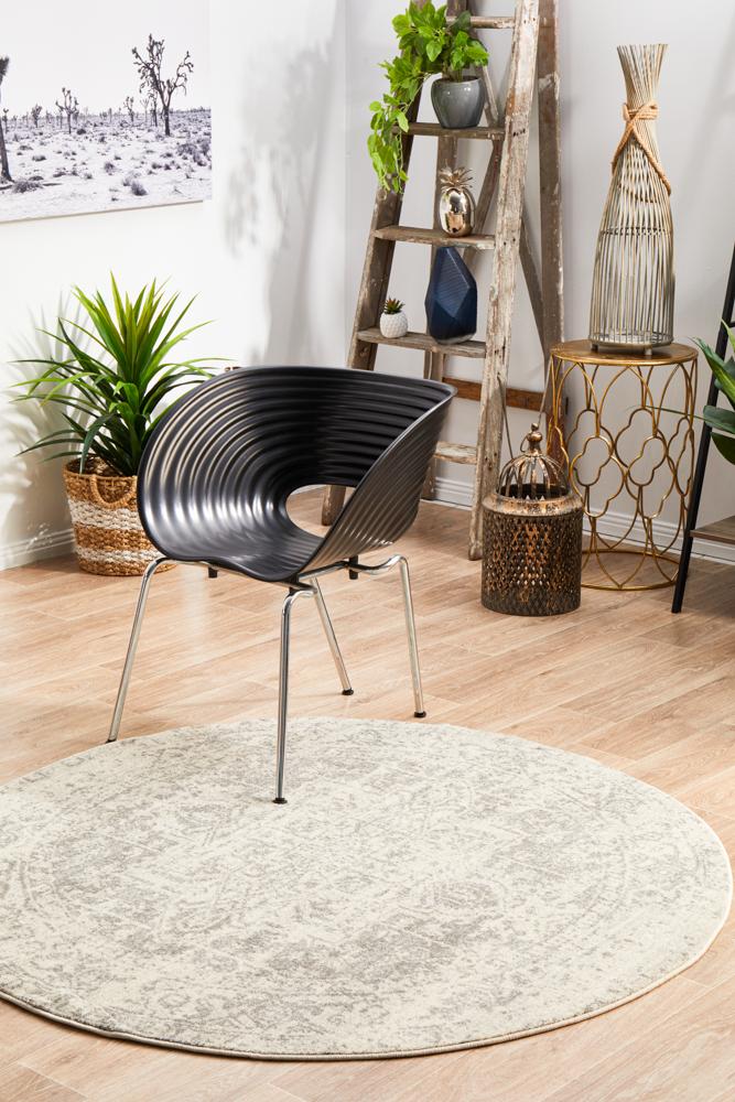 Pietra White Silver Round Rug