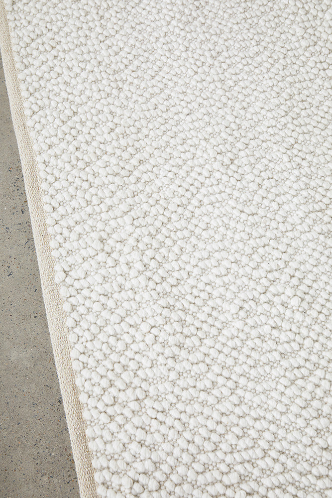 Fresne White Rug