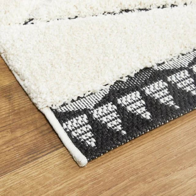Elio Ivory Black Rug