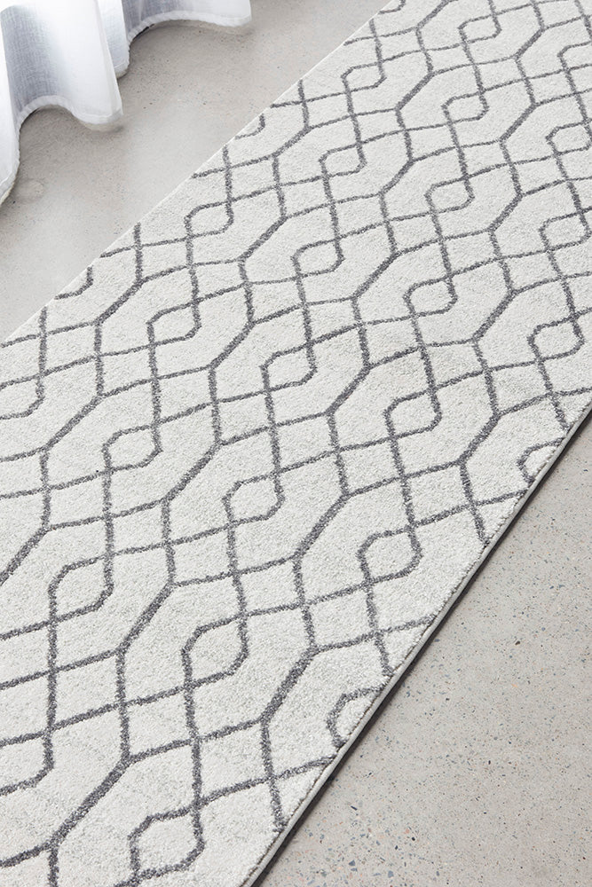 Lucera Oat Silver Runner Rug