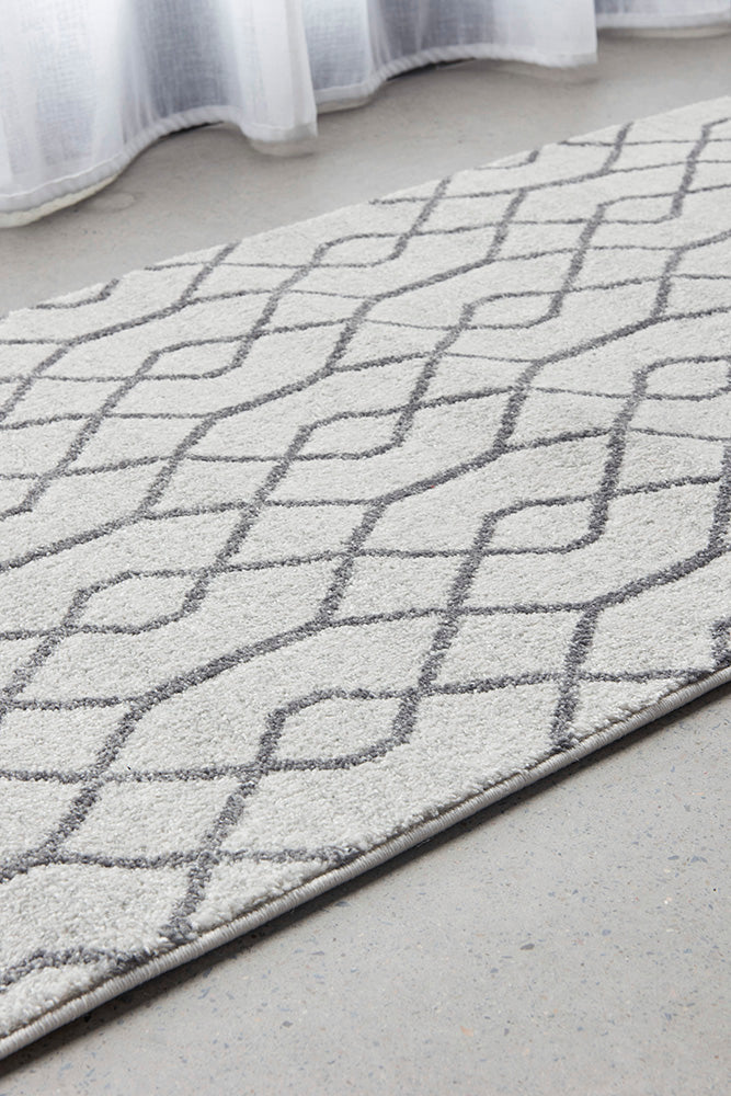 Lucera Oat Silver Runner Rug