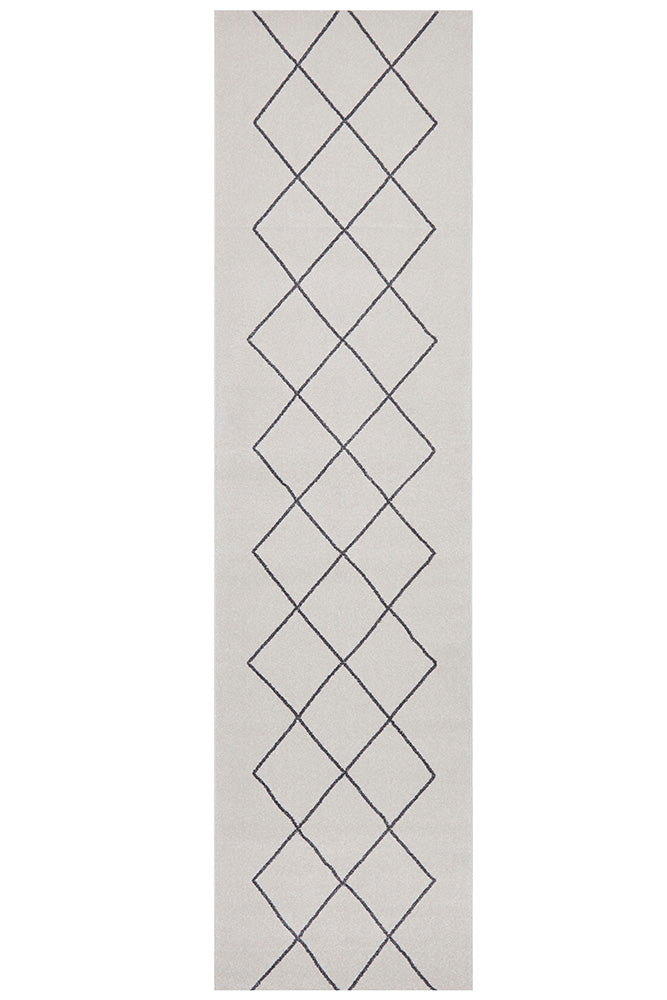 Lucera Tusk Ivory and Grey Rug