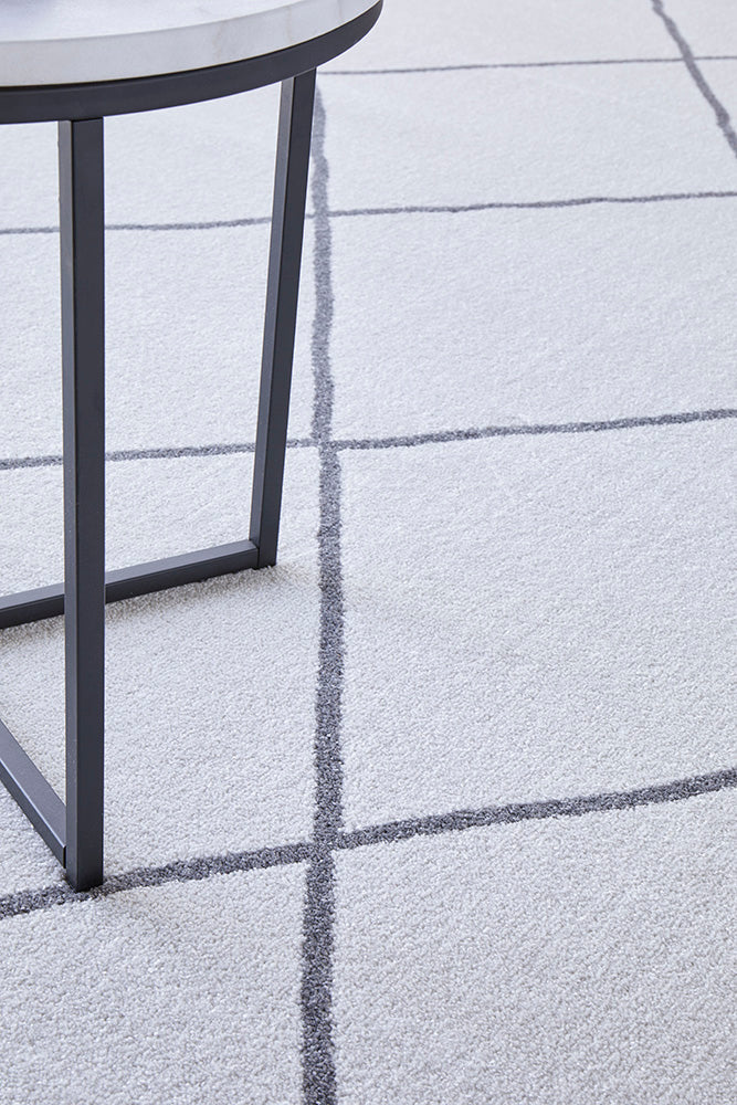 Lucera Tusk Ivory and Grey Rug
