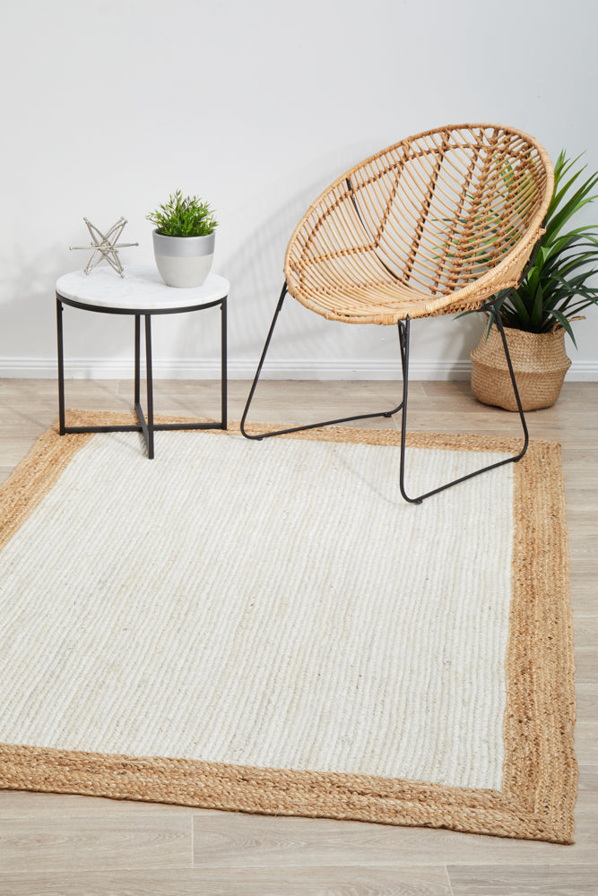 Lavelle Natural and White Jute Rug