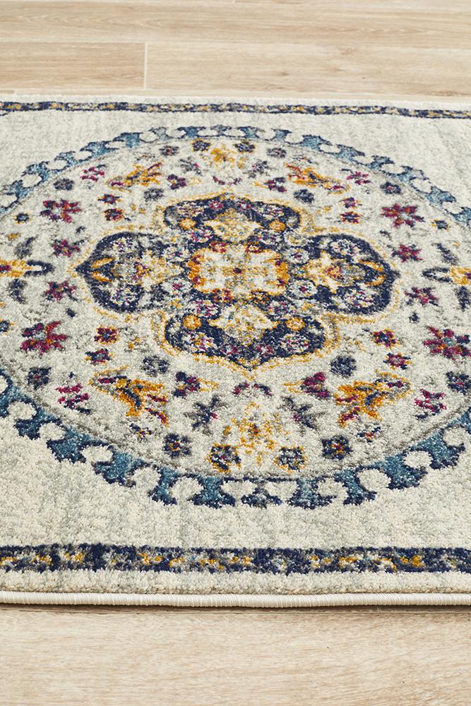 Ravella 202 White Polypropylene Runner Rug