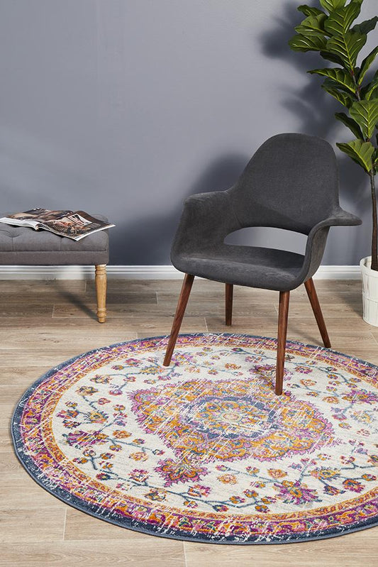 Ravella White Polypropylene Rug