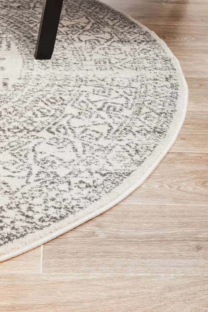 Umbra Cairo Silver Round Rug