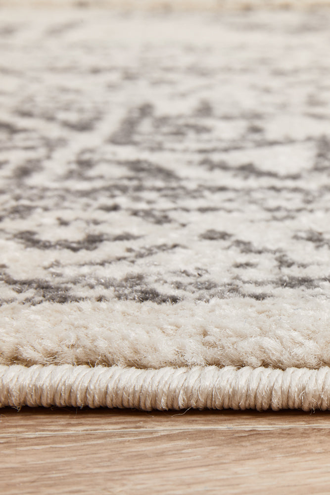 Umbra Cairo Silver Rug