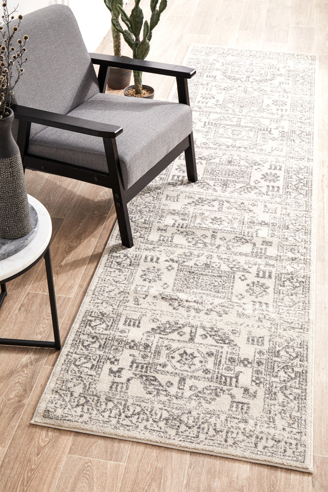 Umbra Cairo Silver Runner Rug