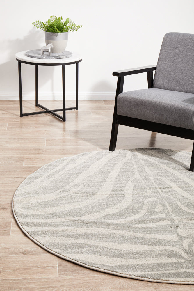 Umbra Silver Round Rug