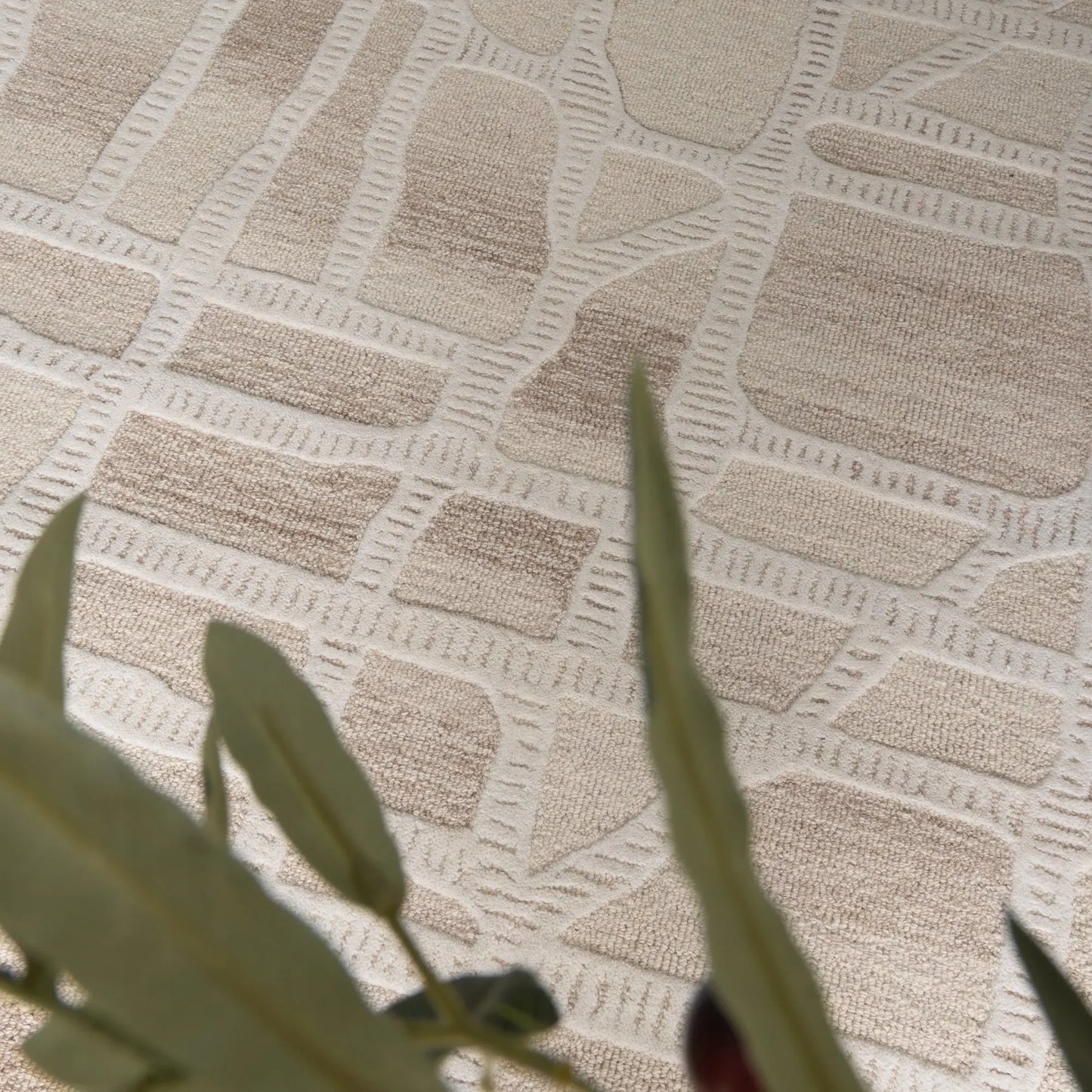 Nira Ivory Wool Rug