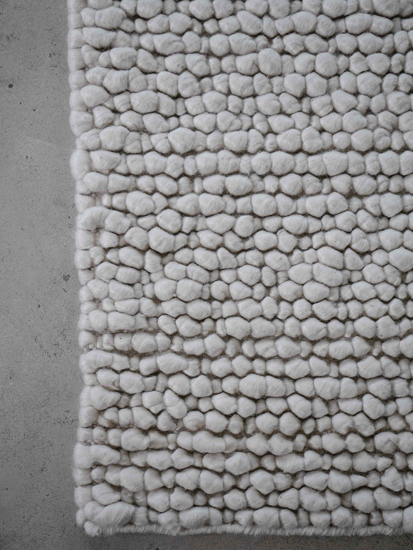 Zaria White Rug