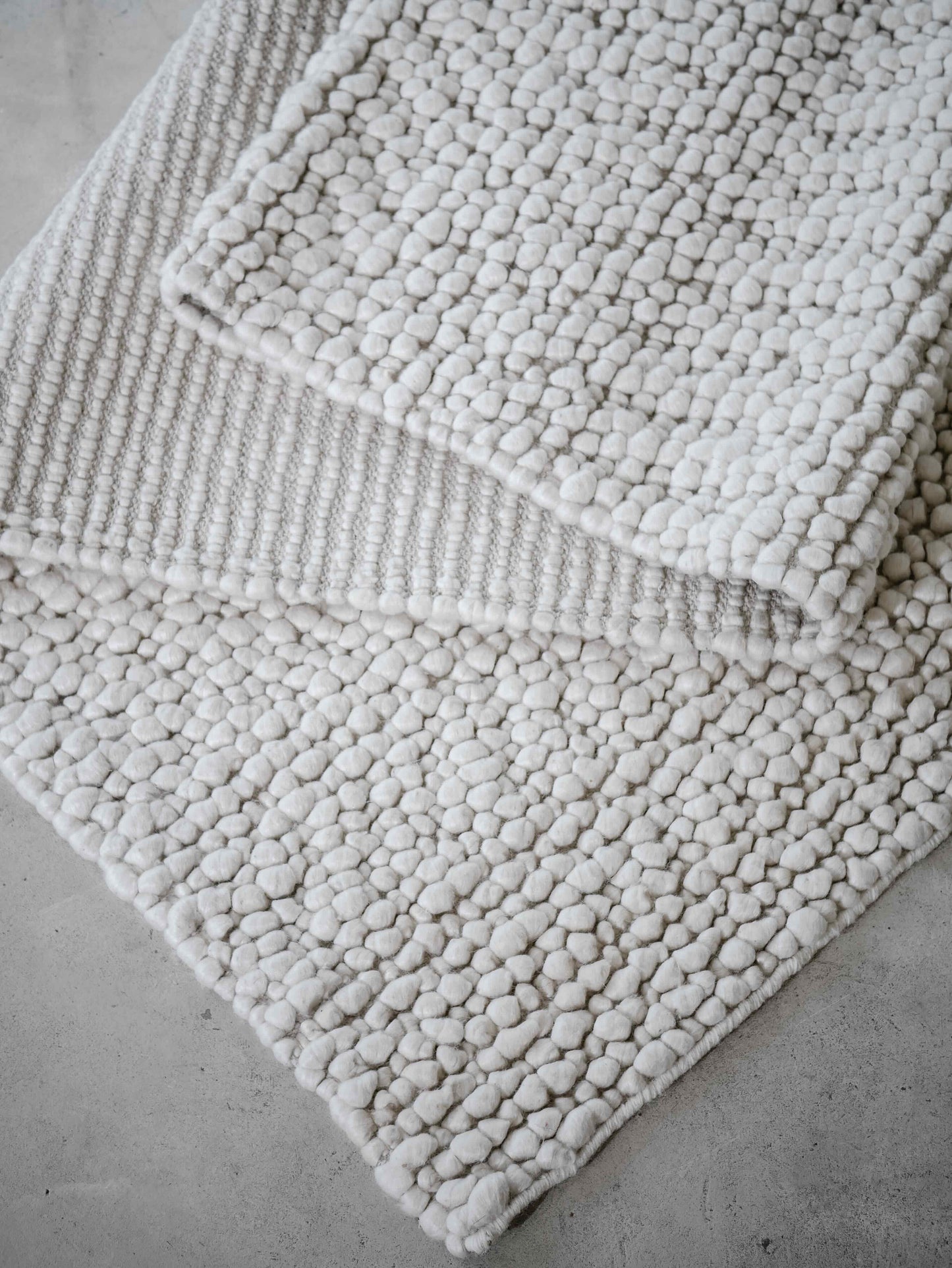 Zaria White Rug