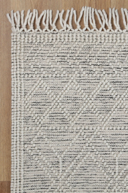 Pearl Ivory Black Wool Rug