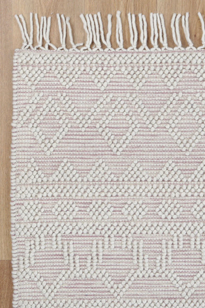 Luzo Ivory Pink Wool Rug