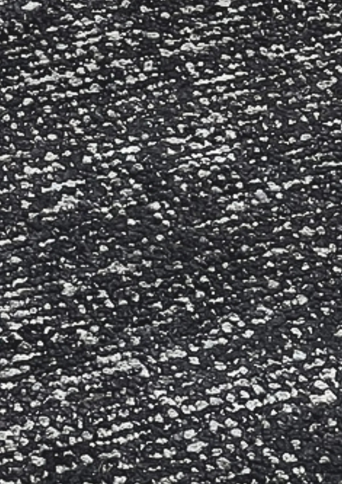 Avero Black Rug