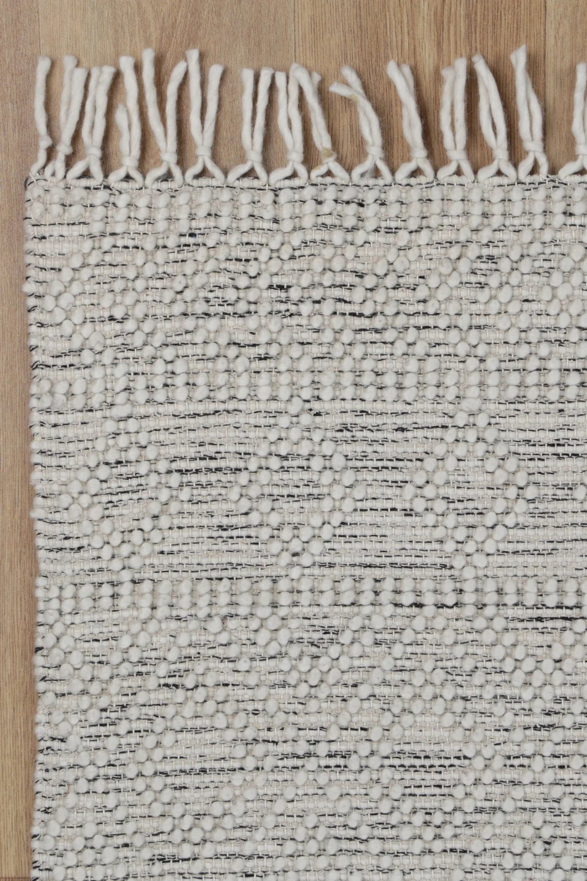 Lior Ivory Black Wool Rug