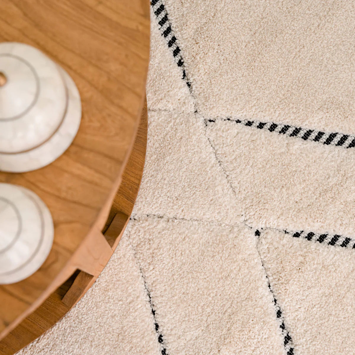 Elio Deluxe Beige Rug