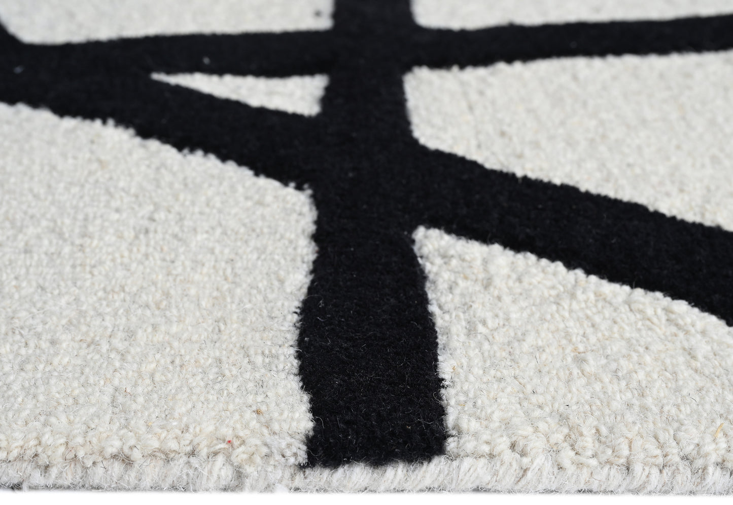 Mehari Ivory & Black Wool Rug