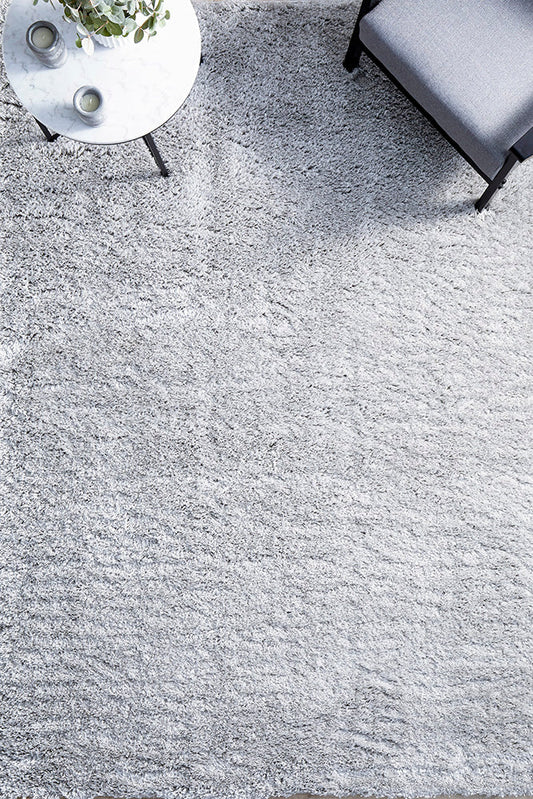 Serelle Silver Rug