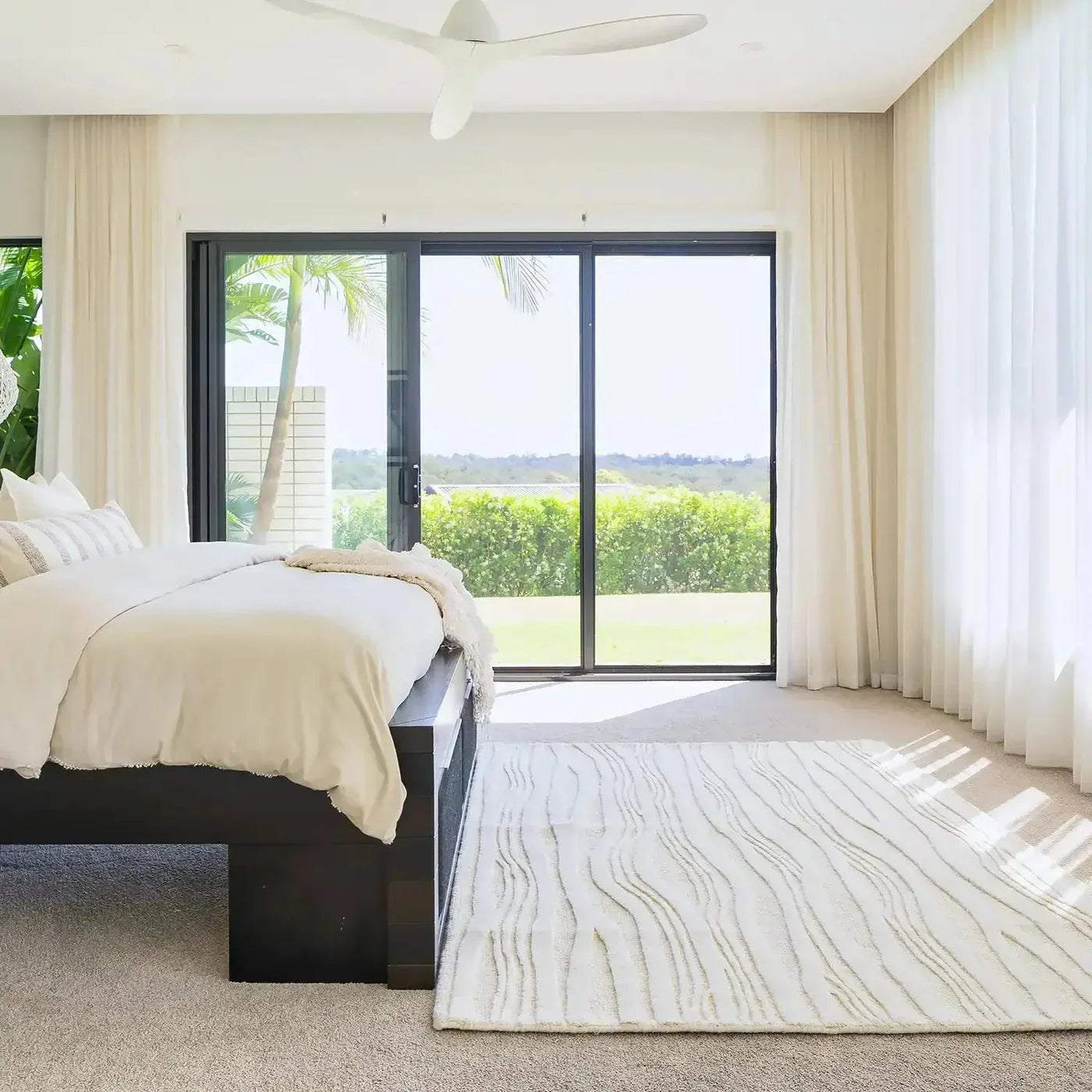 Sola Ivory Wool Rug