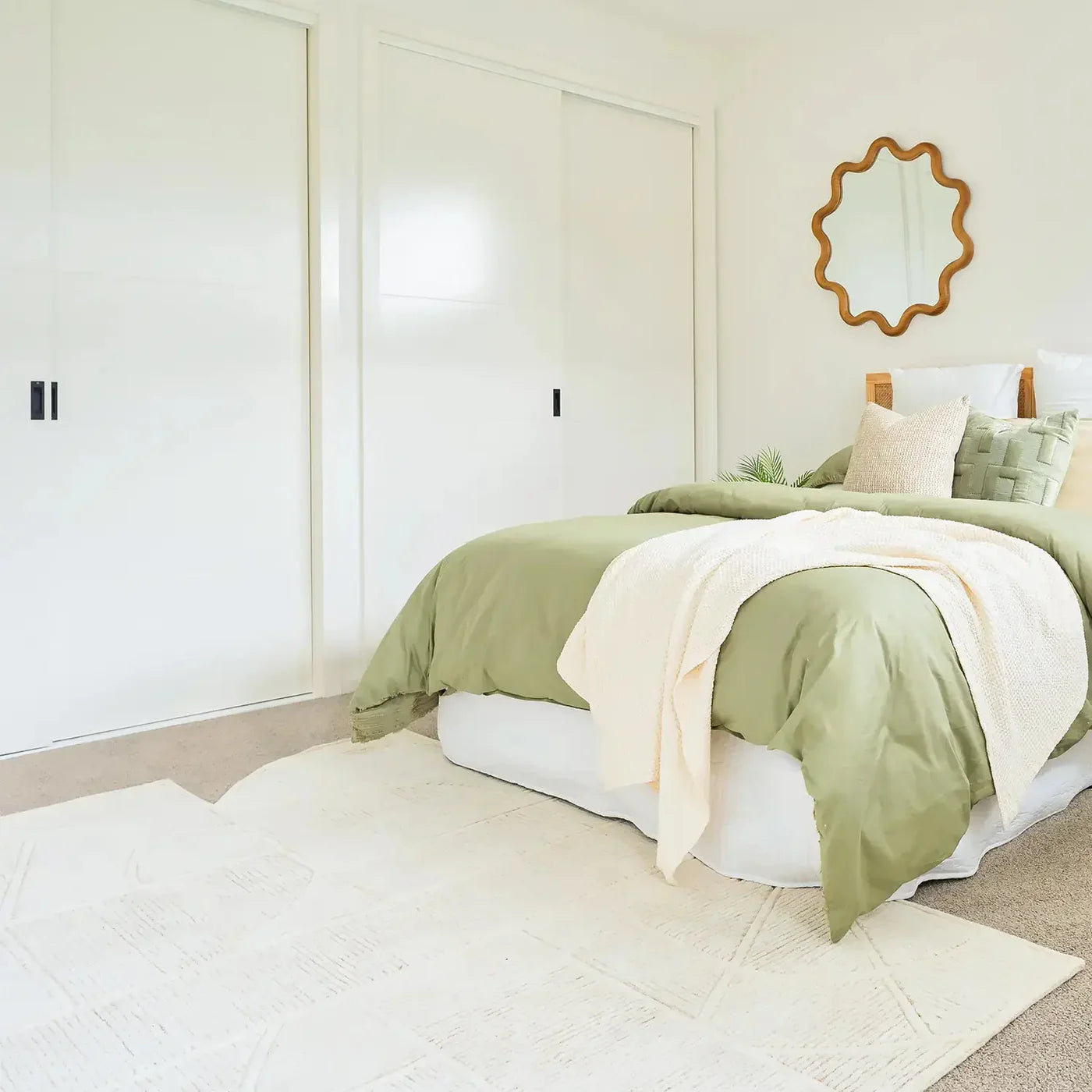 Velka Modern Ivory Rug