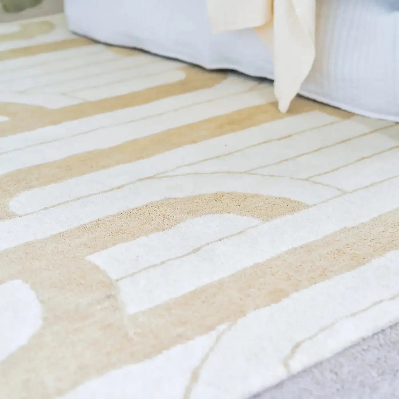 Velar Ivory Brown Wool Rug