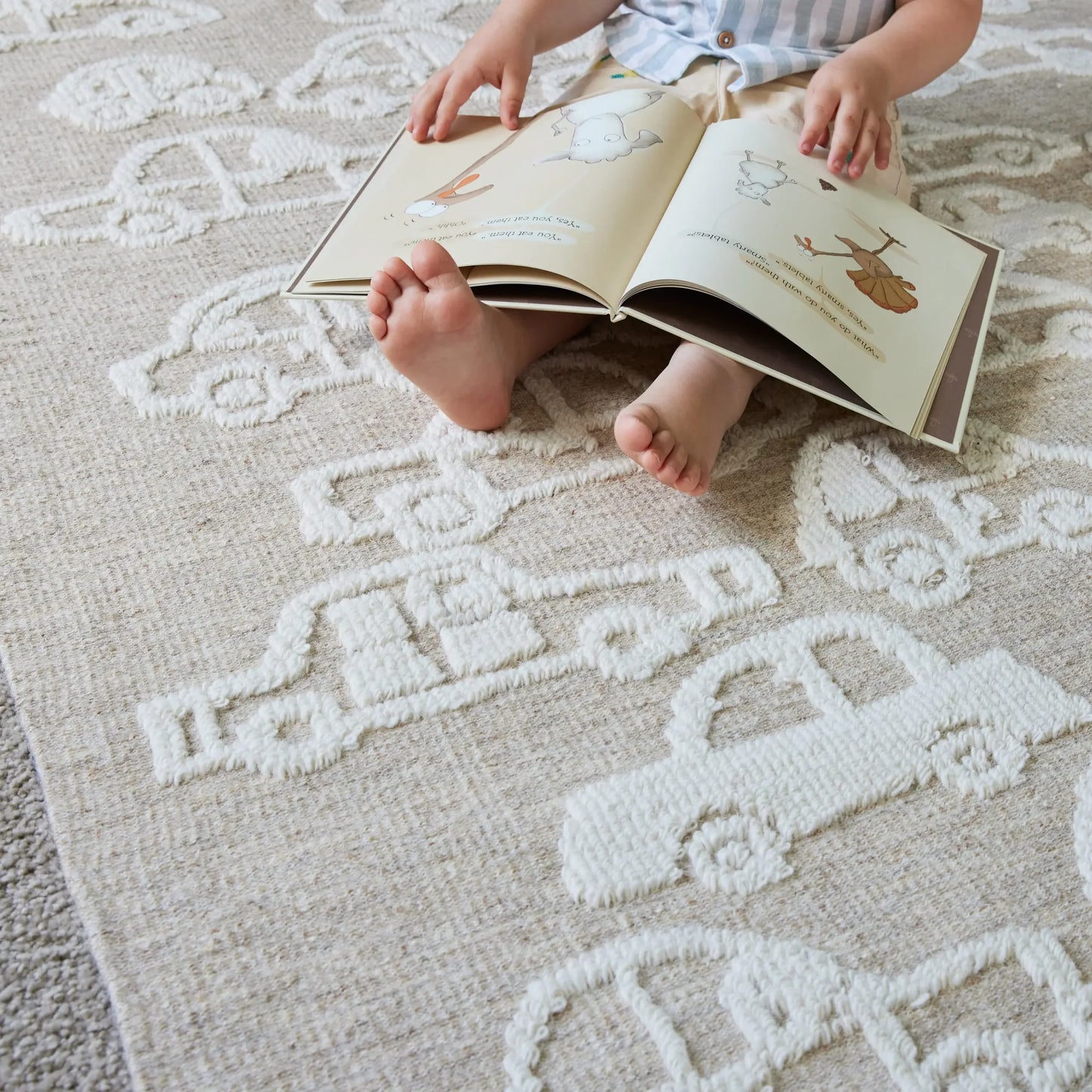 Poppy Ivory Wool Kids Rug