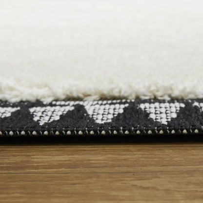 Elio Ivory Black Rug