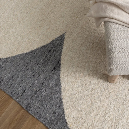 Alvara Ivory Grey Rug