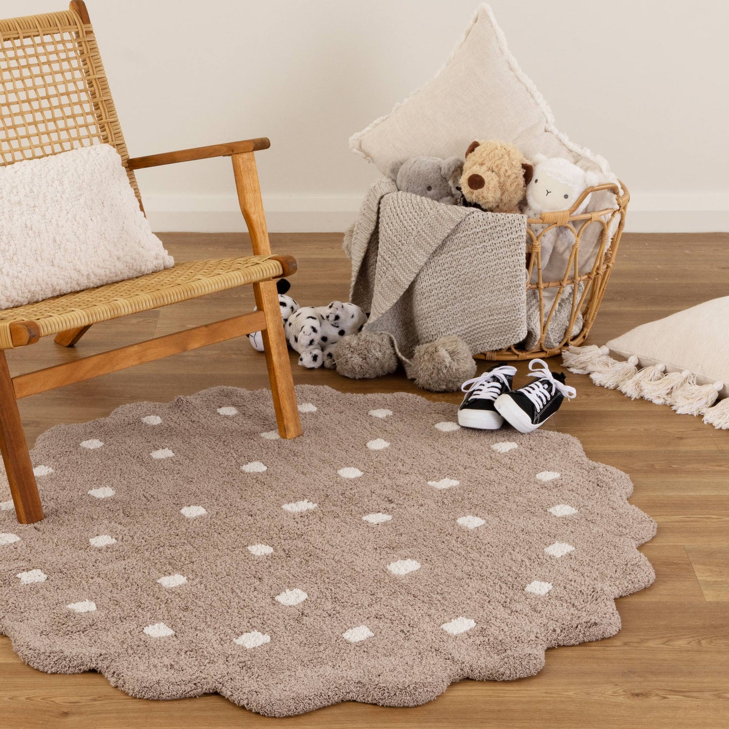 Dream Brown Round Kids Rug