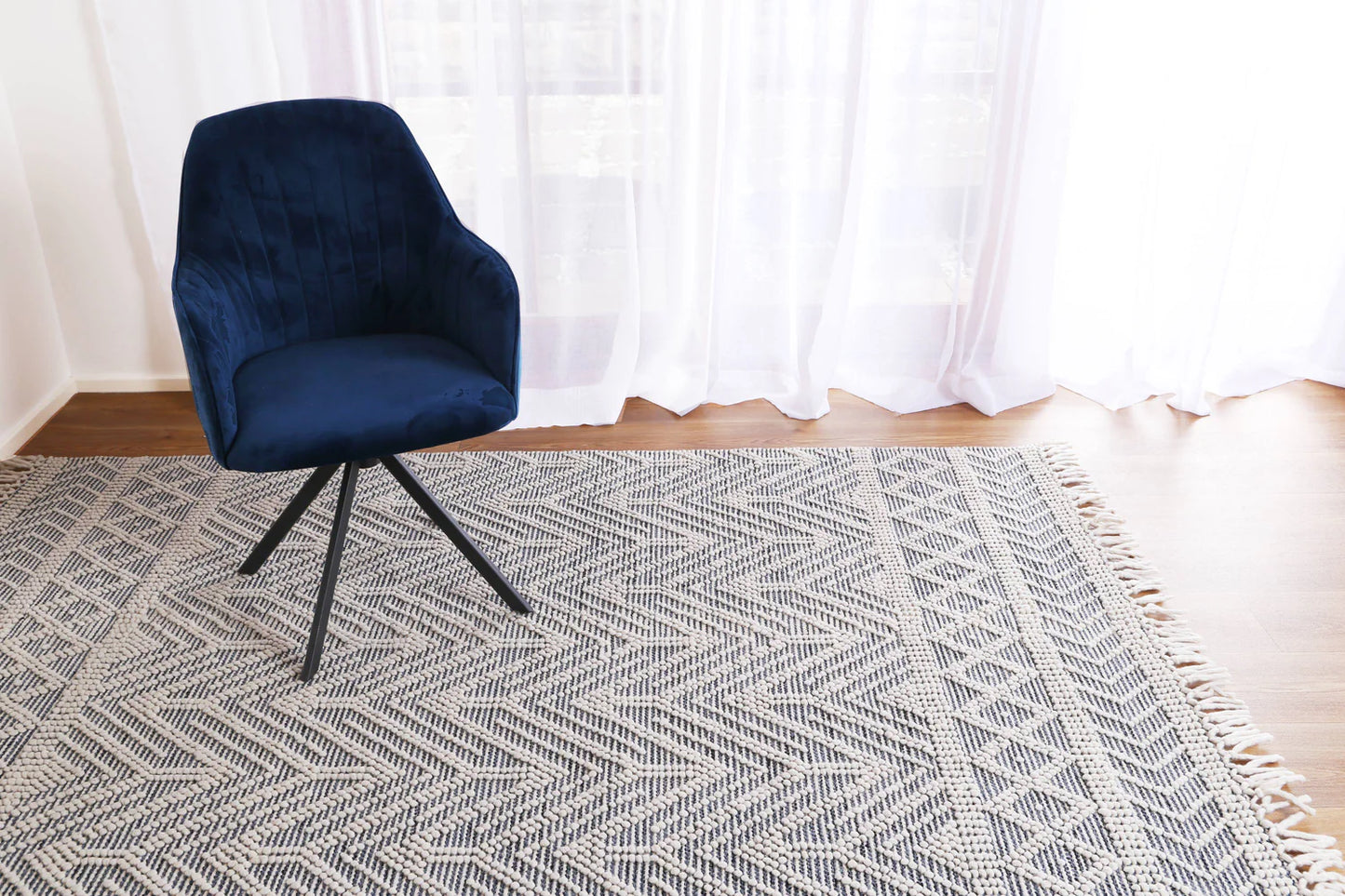 Vexa Ivory Grey Wool Rug
