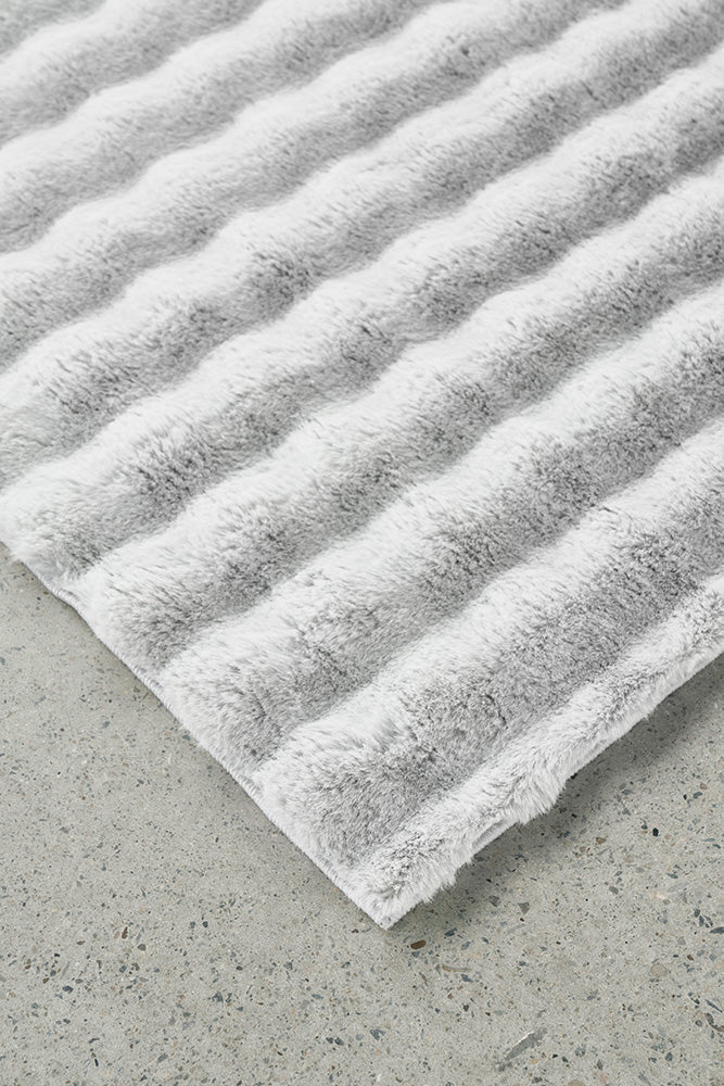 Perlana Silver Washable Rug