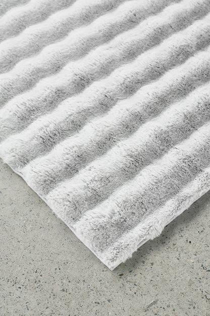 Perlana Silver Washable Rug