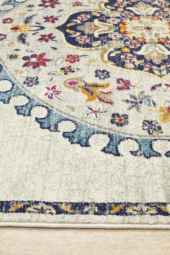 Ravella 202 White Polypropylene Rug