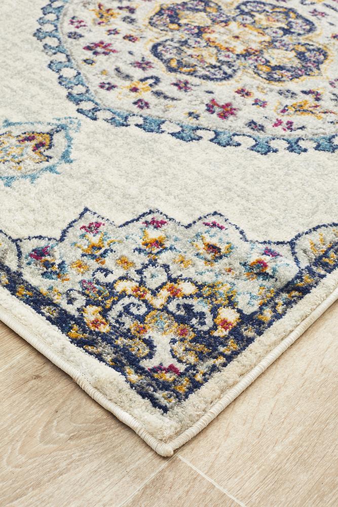 Ravella 202 White Polypropylene Runner Rug