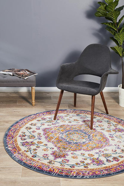 Ravella White Polypropylene Rug
